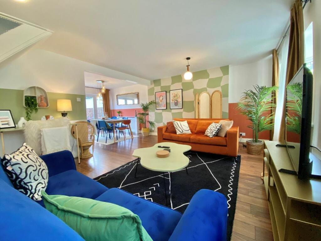 Coventry Huge 4Bed 2Bath Private Parking Nec By Empower Homes Экстерьер фото